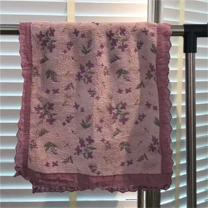Couple Style Towel With Lace F - Home Textiles Face Towel reseña y precio